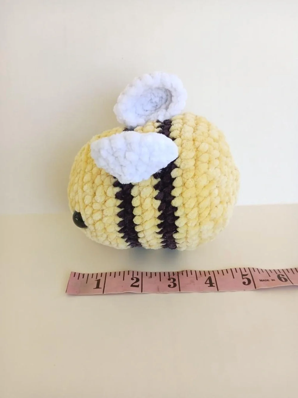 Handmade 5 inch crochet bee plushie - Picture 8 of 9